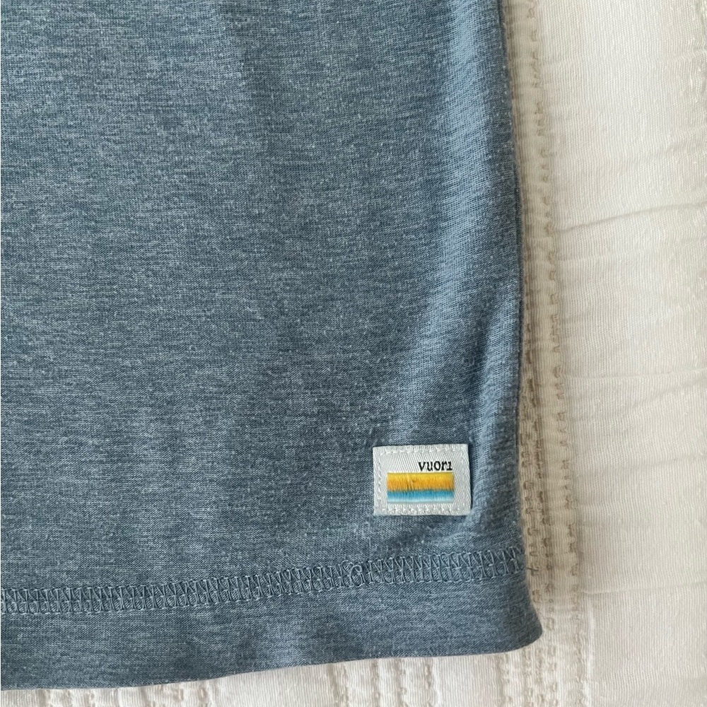 Vuori Men's Strato Tech Tee- Chambray Heather - Picture 6 of 7